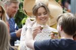 Dokkum 27 april 2026
Koningsdag is dit jaar in Dokkum . Namens de koninklijke familie zijn aanwezig : Koning Willem Alexander Koningin Maxima Prinses Amalia Prinses Alexia Prinses Ariane Prins Constantijn Prinses Laurentien Prins Maurits Prinses Marilene Prins Bernhard Prins Floris Prinses Aimee Prins Pieter Christiaan en Prinses Anita .
