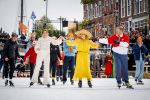 Dokkum 27 april 2026
Koningsdag is dit jaar in Dokkum . Namens de koninklijke familie zijn aanwezig : Koning Willem Alexander Koningin Maxima Prinses Amalia Prinses Alexia Prinses Ariane Prins Constantijn Prinses Laurentien Prins Maurits Prinses Marilene Prins Bernhard Prins Floris Prinses Aimee Prins Pieter Christiaan en Prinses Anita .