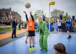 Dokkum 27 april 2026
Koningsdag is dit jaar in Dokkum . Namens de koninklijke familie zijn aanwezig : Koning Willem Alexander Koningin Maxima Prinses Amalia Prinses Alexia Prinses Ariane Prins Constantijn Prinses Laurentien Prins Maurits Prinses Marilene Prins Bernhard Prins Floris Prinses Aimee Prins Pieter Christiaan en Prinses Anita .