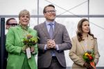 Dokkum 27 april 2026
Koningsdag is dit jaar in Dokkum . Namens de koninklijke familie zijn aanwezig : Koning Willem Alexander Koningin Maxima Prinses Amalia Prinses Alexia Prinses Ariane Prins Constantijn Prinses Laurentien Prins Maurits Prinses Marilene Prins Bernhard Prins Floris Prinses Aimee Prins Pieter Christiaan en Prinses Anita .