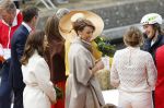 Dokkum 27 april 2026
Koningsdag is dit jaar in Dokkum . Namens de koninklijke familie zijn aanwezig : Koning Willem Alexander Koningin Maxima Prinses Amalia Prinses Alexia Prinses Ariane Prins Constantijn Prinses Laurentien Prins Maurits Prinses Marilene Prins Bernhard Prins Floris Prinses Aimee Prins Pieter Christiaan en Prinses Anita .