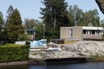Amsterdam 29 april 2026
Rico Verhoeven laat in Amsterdam West aan het water een villa / huis bouwen .