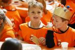 Zeewolde 17 april 2026
Samantha Charrak met zoontje bij koningsspelen met Koning Willem Alexander