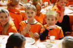 Zeewolde 17 april 2026
Samantha Charrak met zoontje bij koningsspelen met Koning Willem Alexander