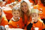 Zeewolde 17 april 2026
Samantha Charrak met zoontje bij koningsspelen met Koning Willem Alexander
