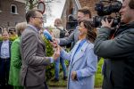 Dokkum 27 april 2026
Koningsdag is dit jaar in Dokkum . Namens de koninklijke familie zijn aanwezig : Koning Willem Alexander Koningin Maxima Prinses Amalia Prinses Alexia Prinses Ariane Prins Constantijn Prinses Laurentien Prins Maurits Prinses Marilene Prins Bernhard Prins Floris Prinses Aimee Prins Pieter Christiaan en Prinses Anita .  Sandra Schuurhof interviewt Prins Constantijn
