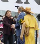 Dokkum 27 april 2026
Koningsdag is dit jaar in Dokkum . Namens de koninklijke familie zijn aanwezig : Koning Willem Alexander Koningin Maxima Prinses Amalia Prinses Alexia Prinses Ariane Prins Constantijn Prinses Laurentien Prins Maurits Prinses Marilene Prins Bernhard Prins Floris Prinses Aimee Prins Pieter Christiaan en Prinses Anita . Syb v d Ploeg