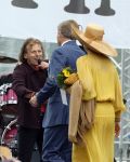 Dokkum 27 april 2026
Koningsdag is dit jaar in Dokkum . Namens de koninklijke familie zijn aanwezig : Koning Willem Alexander Koningin Maxima Prinses Amalia Prinses Alexia Prinses Ariane Prins Constantijn Prinses Laurentien Prins Maurits Prinses Marilene Prins Bernhard Prins Floris Prinses Aimee Prins Pieter Christiaan en Prinses Anita . Syb v d Ploeg