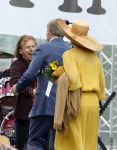 Dokkum 27 april 2026
Koningsdag is dit jaar in Dokkum . Namens de koninklijke familie zijn aanwezig : Koning Willem Alexander Koningin Maxima Prinses Amalia Prinses Alexia Prinses Ariane Prins Constantijn Prinses Laurentien Prins Maurits Prinses Marilene Prins Bernhard Prins Floris Prinses Aimee Prins Pieter Christiaan en Prinses Anita . Syb v d Ploeg