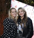 Amsterdam 16 april 2026
Feestje 10 jaar &C van Chantal Janzen . Tina de Bruijn en Chantal Janzen