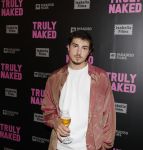 Amsterdam 23 april 2026
Premiere Truly Naked in VondelCS.