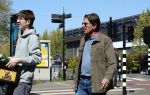 Amsterdam 24 april 2026
Twan Huys met zijn zoon op straat in Amsterdam
