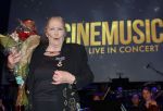 Zaandam 24 april 2026
Willeke v Ammelrooy heeft een koninklijke ondersceiding (linte) gekregen . Rene Mioch organiseert een fotomoment in het Zaantheater . Marco Bakker was er natuurlijk ook bij .