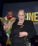 Zaandam 24 april 2026
Willeke v Ammelrooy heeft een koninklijke ondersceiding (linte) gekregen . Rene Mioch organiseert een fotomoment in het Zaantheater . Marco Bakker was er natuurlijk ook bij .