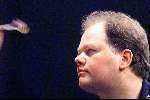 16 mei 1999
Raymond v Barneveld in zijn finalepartij
Darten