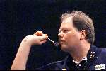 Eindhoven, 15 mei 1999 
RAYMOND V BARNEVELD 
Darten