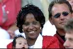 Amsterdam 13 mei 2000
Heropening Olympisch Stadion door Prins Willem Alexander
Nelli Cooman met man en baby