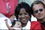 Amsterdam 13 mei 2000
Heropening Olympisch Stadion door Prins Willem Alexander
Nelli Cooman met man en baby
