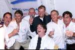 Hilversum 5 mei 2000
1e uitzending Radio Nationaal.
Riny Schreyenberg met andere DJ\'s
Jan Rietman Carel v Kooten Ron Brandsteder e.a.