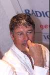 Hilversum 5 mei 2000
1e uitzending Radio Nationaal.
Ron Brandsteder