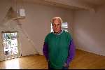 Amsterdam25 mei 2000
Willem Oltmans in zijn nieuwe woning.