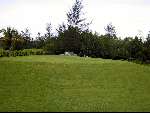 Maleisie 29 juli 2000
Dalit Bay Golf & Country Club in Kota Kinabalu
vanaf   14e hole
wonen in een hut op golfbaan vanwege zijn eigen grond