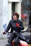 Amsterdam 4 mei 2001
Hedy d ancona op haar fiets