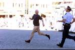 Amsterdam 12 mei 2001
Bal van Prins Constantijn en Laurentien op hetpaleis op de dam.
Een streaker
