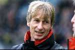 Den Bosch, 18 februari 2001
Topper in de eerste divisie tussen de nummers een en twee
FC Den Bosch-Excelsior, eindstand 4-0
Adri Koster