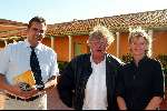 St Tropez 4 mei 2002
Arnold Verhoeven samen met vrouw en Jan des Bouvries