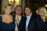 Den Haag 18 mei 2002
Gala t.b.v. het Liliana Fonds in Hotel des Indes.
Miden Boris Bayer met de vriend waar hij al 2 maanden woont
