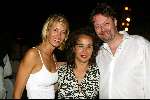 Curacao 23 mei 2002
princess model of the year verkiezing.
Carel Kraayenhof met vrouw en Anouk voorveld