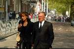 Rotterdam 9 mei 2002
Bloemen en publiek bij afscheid nemen van Pim Fortuyn.
Harry Mens met vriendin