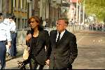 Rotterdam 9 mei 2002
Bloemen en publiek bij afscheid nemen van Pim Fortuyn.
Harry Mens met vriendin