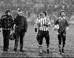 Eindhoven, 12 januari 1980
PSV-AZ 67 Hub Stevens schreeuwend en tierend geheel rechts Hugo Hovenkamp
geheel links Jan v d Meulenhof en Pierre v d Meulenhof