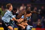 Rotterdam 12 mei 2002
 Finale Amstel Cup FC Utrecht /Ajax 2-3 ( Na verlenging )
Matchwinnaar Zlatan Ibrahimovitc met Hatem Trabelsi, Pius Ikedia en Andre Bergd¿lmo