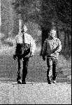 1986
Jan Reker wandelend tussen Venlo en Vessem in de vroege ochtend nadat Jan reker een weddenschap had verloren met de selektie van VVV