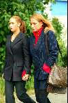 Hilversum 30 mei 2002
Begrafenis Bart de Graaff.
Patty Brard met dochter