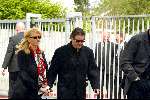 Hilversum 30 mei 2002
Begrafenis Bart de Graaff
Rene Froger met Natasja Froger