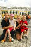 Curacao 67 mei 2002
Prins Willem Alexander en Maxima bezoeken Curacao
Ron Boszhard met gezin
