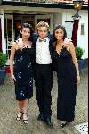 Hooge Vuursche 31 mei 2002
Presentatie tijdschrift van Glamago
Sander Foppele met Touriya en Kim Lian v d Meij