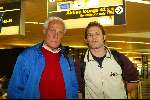 Amsterdam 5 mei 2002
Willem Oltmans en Bart BB op schiphol