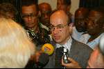 Curacao 7 mei 2002
Prins Willem Alexander en Maxima op Curacao met persconferentie  ivm Pim Fortuyn
staatssecretaris de Vries