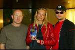 Schiphol 25 mei 2003
esther hart komt terug van het songfestival in riga
esther met tjeerd v zaanen en alan michael