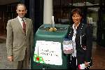 Amsterdam 19 mei 2003
astrid joosten met job cohen voor de epilepsiebestrijding