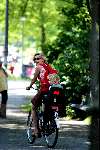 Amsterdam 30 mei 2003
bettine vriesekoop met zoontje op fiets