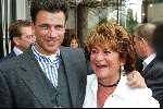 Amsterdam 27 mei 2003
haringparty in hilton amsterdam
christine kroonenberg met vriend