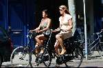 Amsterdam 30 mei 2003
danielle overgaag en isa hoes op de omafiets