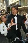 Amsterdam 26 mei 2003
premiere intervieuw in tuschinski
emile ratelband met dochter minou ratelband op de fiets
