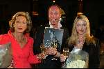 Amsterdam 21 mei 2003
presentatie boek mart Visser in  het tropenmuseum
mart visser met fiona heering en karin Verstraete
